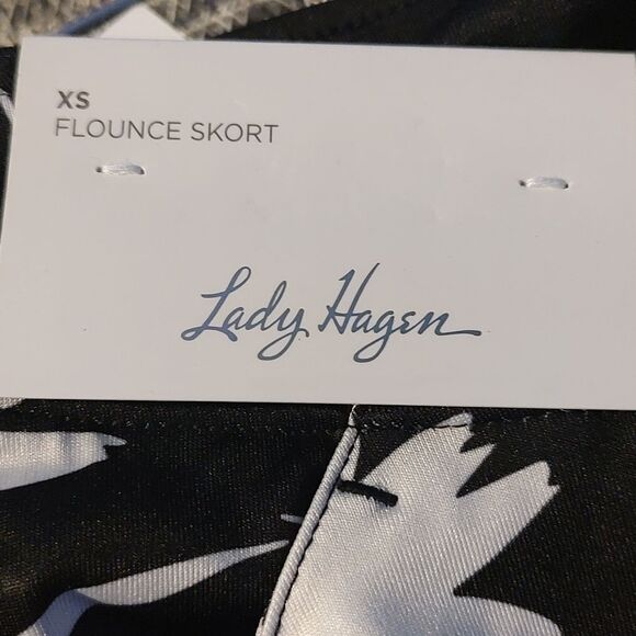 Lady  Hagen cocktail hour 16"  floral Golf  Flounce Skort Skirt Sz XS NWT - Picture 6 of 9